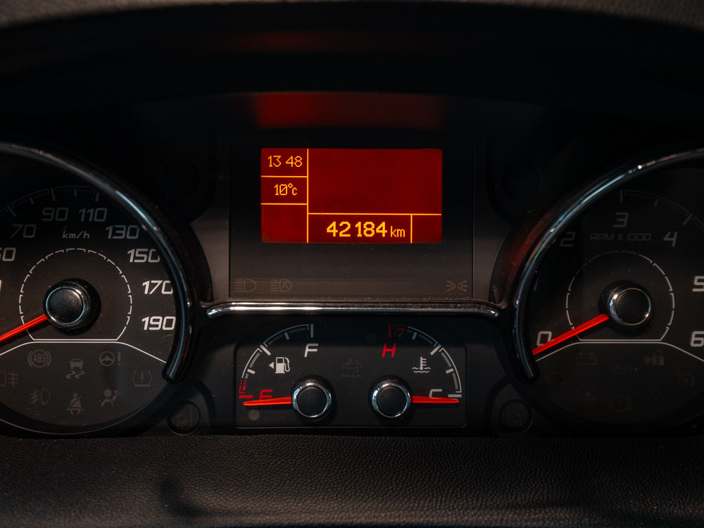 Knaus-Van tourer *Automat *Solcell-(2016)-2973393