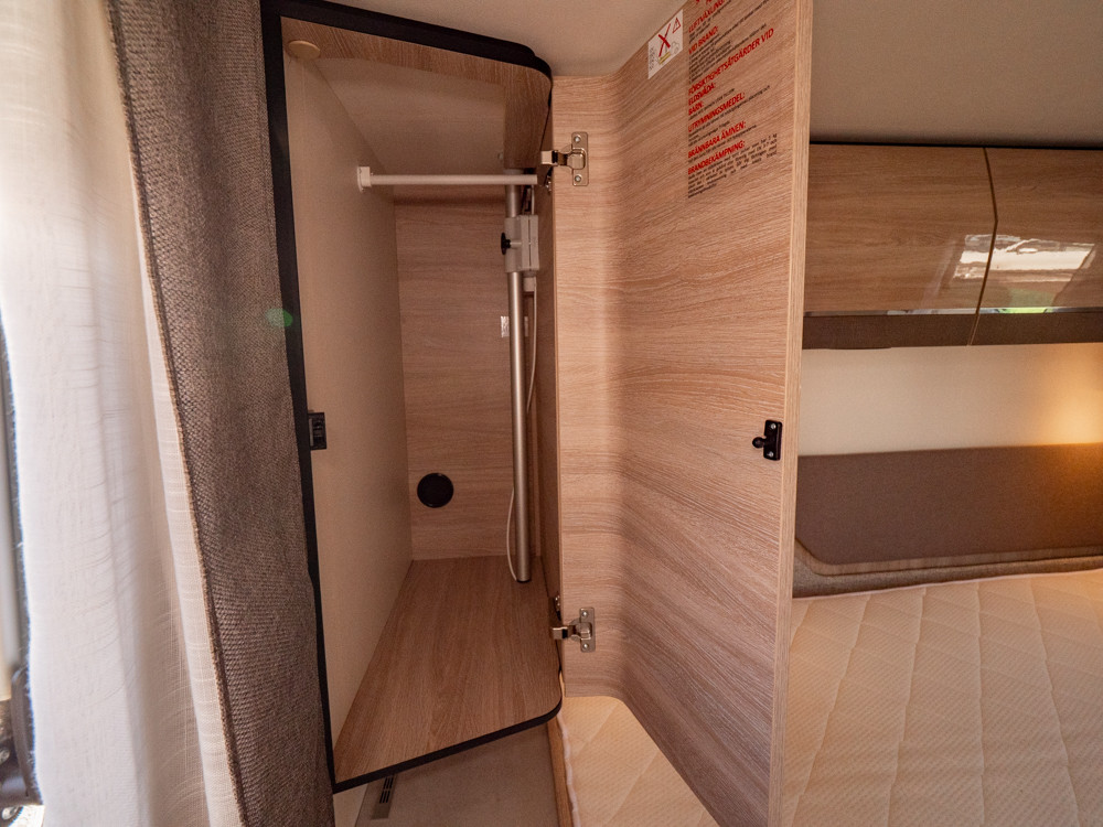 Rapido-8096 DF *Queenbädd *AC bodel *Automat-(2021)-2956631