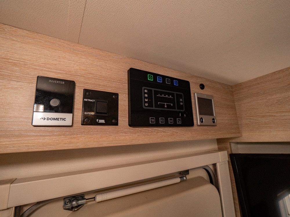 Rapido-8096 DF *Queenbädd *AC bodel *Automat-(2021)-2956632