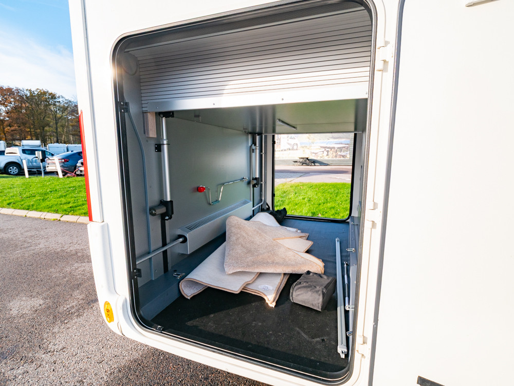 Rapido-8096 DF *Queenbädd *AC bodel *Automat-(2021)-2956639