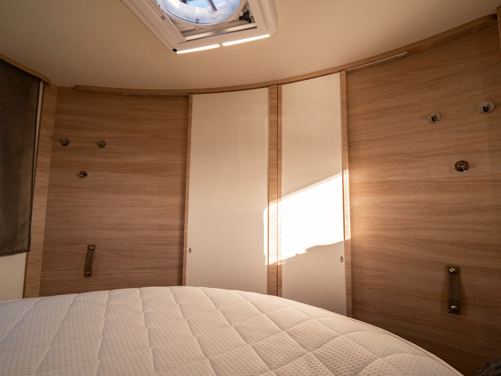 Rapido-8096 DF *Queenbädd *AC bodel *Automat-(2021)-2956627