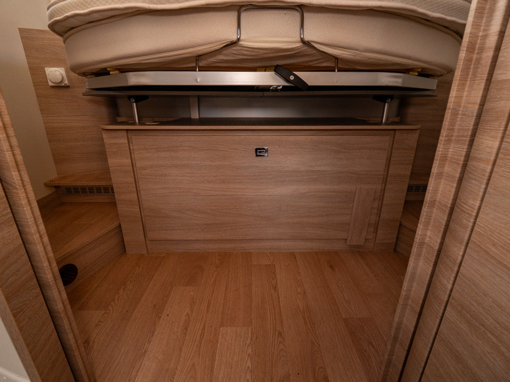 Rapido-8096 DF *Queenbädd *AC bodel *Automat-(2021)-2956629