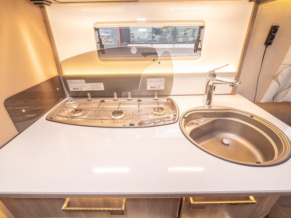 KABE-ROYAL 560 GLE KS *Förtält *Långbäddar *ALDE-(2016)-2968529