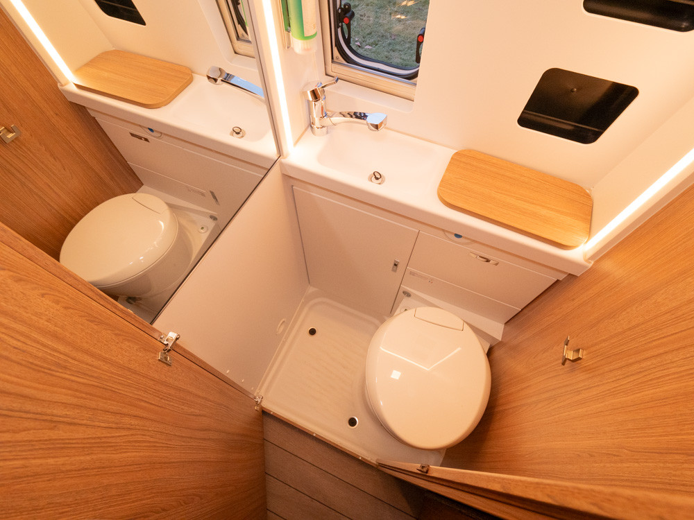 Weinsberg-CaraBus 541 *Under 6m *3500kg *Truma-(2024)-2981169