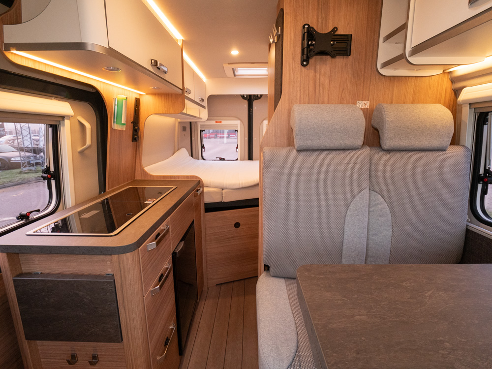 Weinsberg-CaraBus 541 *Under 6m *3500kg *Truma-(2024)