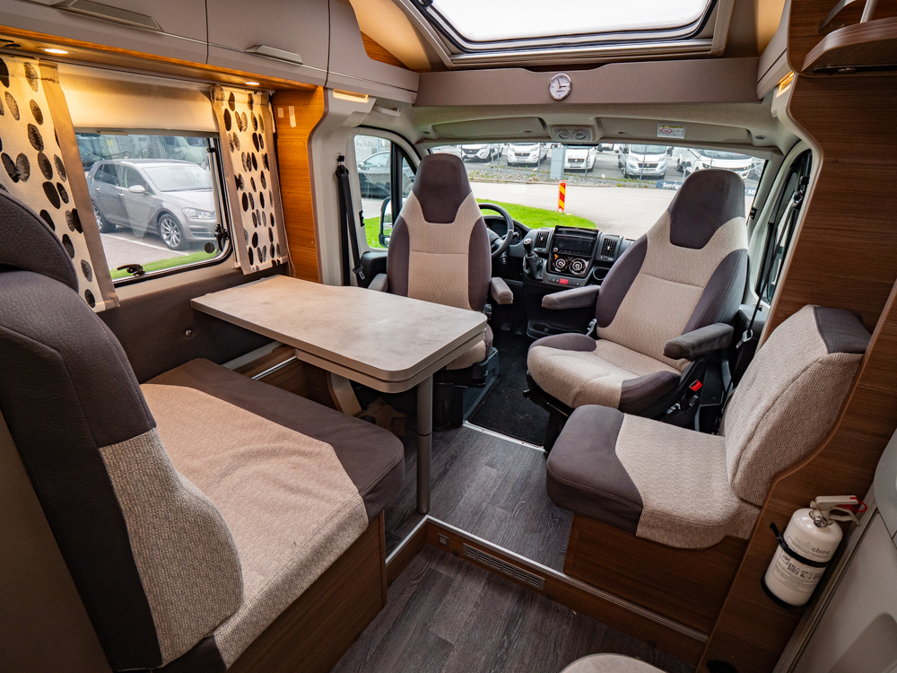 Knaus-Vansation 650 MEG *B-körkort *Långbäddar *Solcell-(2021)