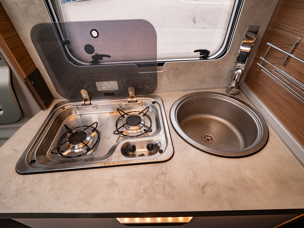 Knaus-Vansation 650 MEG *B-körkort *Långbäddar *Solcell-(2021)