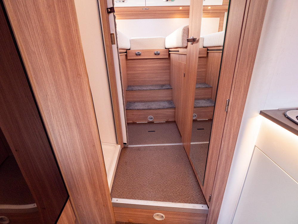 Bürstner-Lyseo 727 *Långbädd *Taksäng *Truma-(2020)