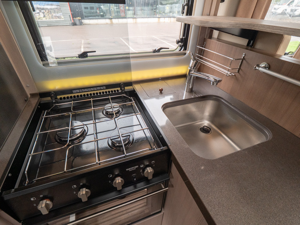 Adria-SUPER SONIC I 701 SC *Alde *Solcell *Kamkedja-(2016)-3003095