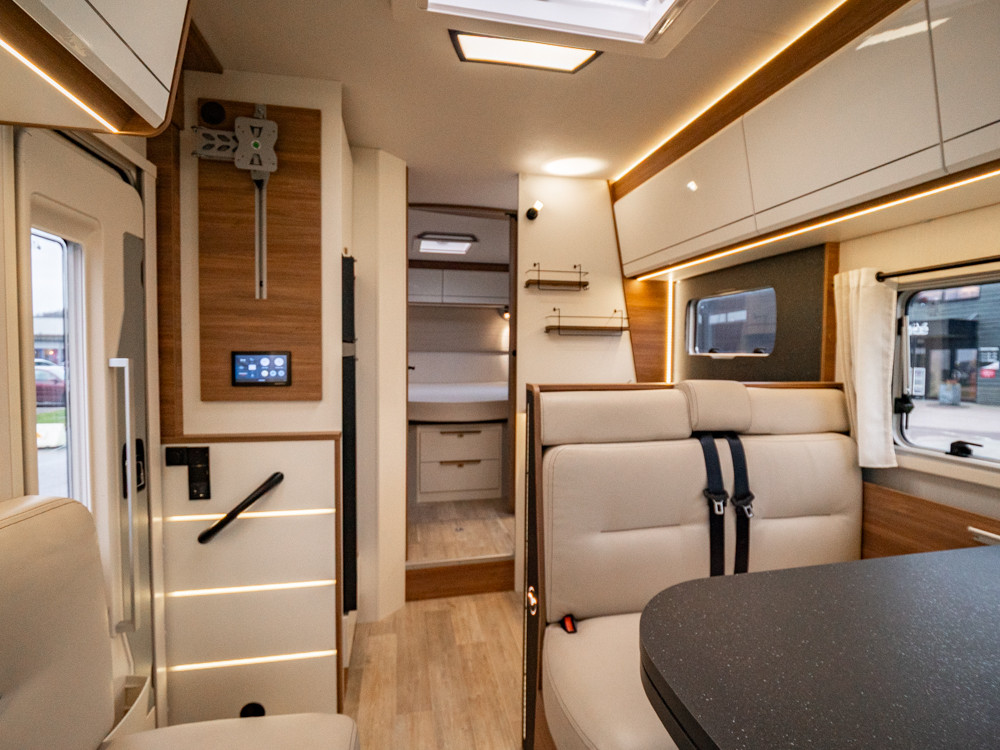 Pilote-Pacific 740 C Evidence *Queenbädd *Automat-(2021)-3009266