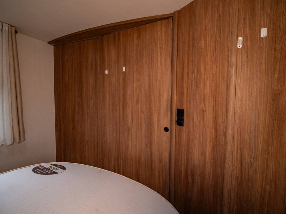 Pilote-Pacific 740 C Evidence *Queenbädd *Automat-(2021)-3009272