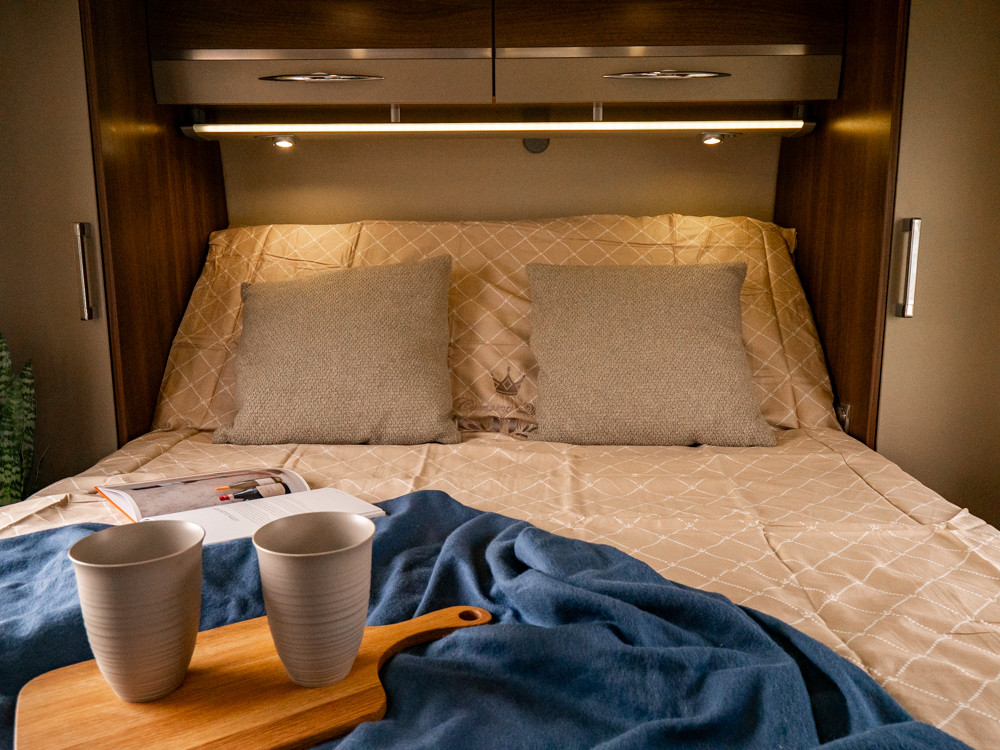 Bürstner-ELEGANCE *Queenbädd *3500kg *Solcell-(2010)-2992652