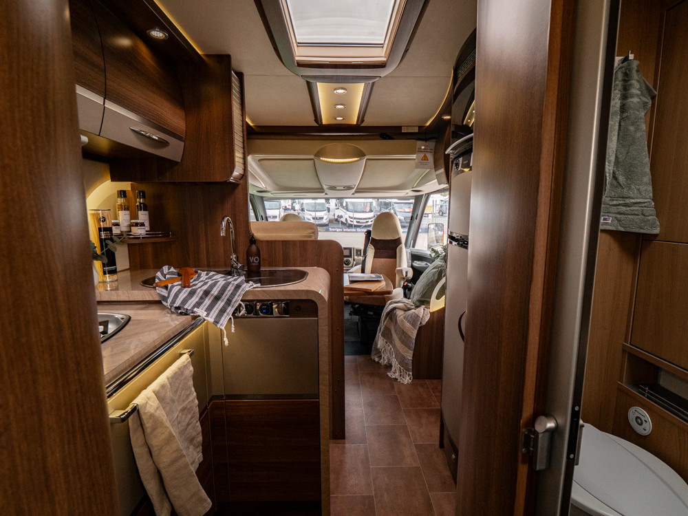 Bürstner-ELEGANCE *Queenbädd *3500kg *Solcell-(2010)-2992655