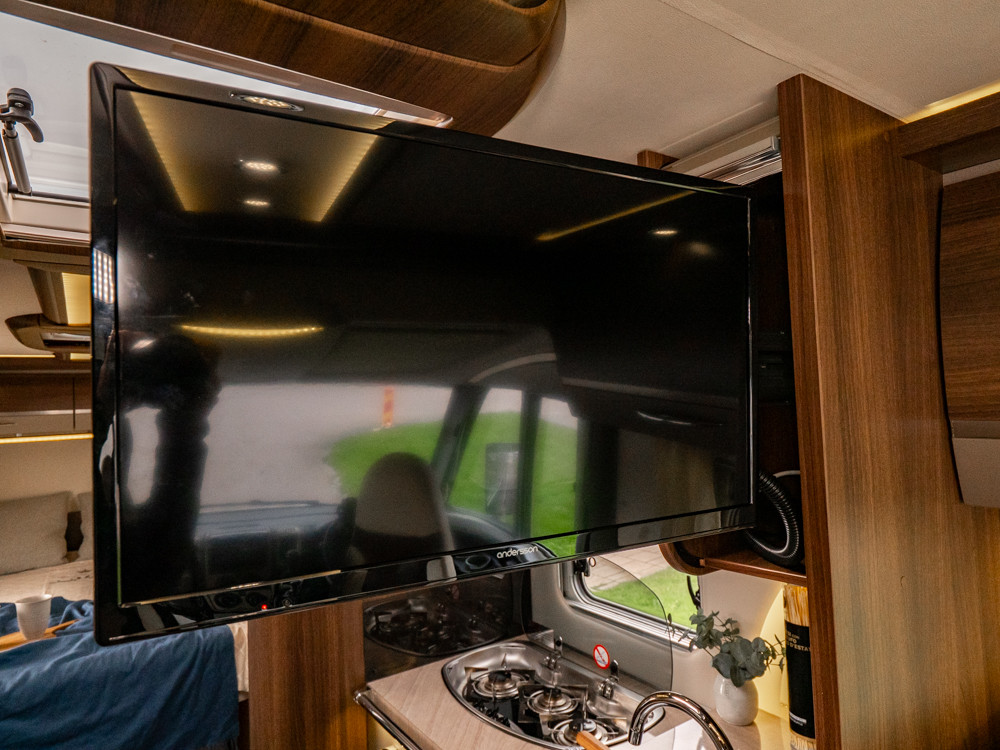 Bürstner-ELEGANCE *Queenbädd *3500kg *Solcell-(2010)-2992657