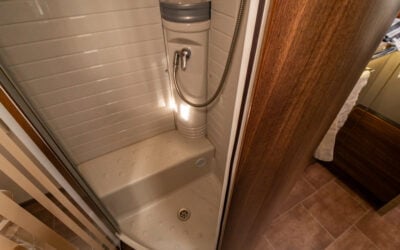 Bürstner-ELEGANCE *Queenbädd *3500kg *Solcell-(2010)-2992658