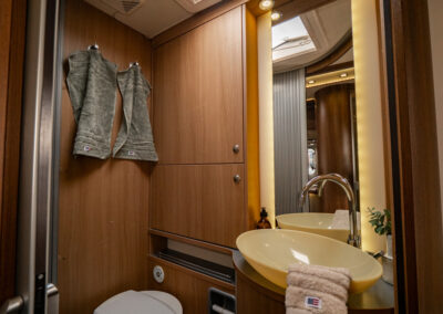 Bürstner-ELEGANCE *Queenbädd *3500kg *Solcell-(2010)-2992661