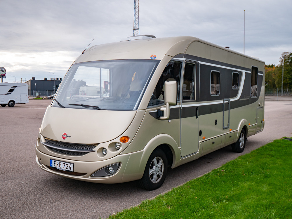 Bürstner-ELEGANCE *Queenbädd *3500kg *Solcell-(2010)-2992667