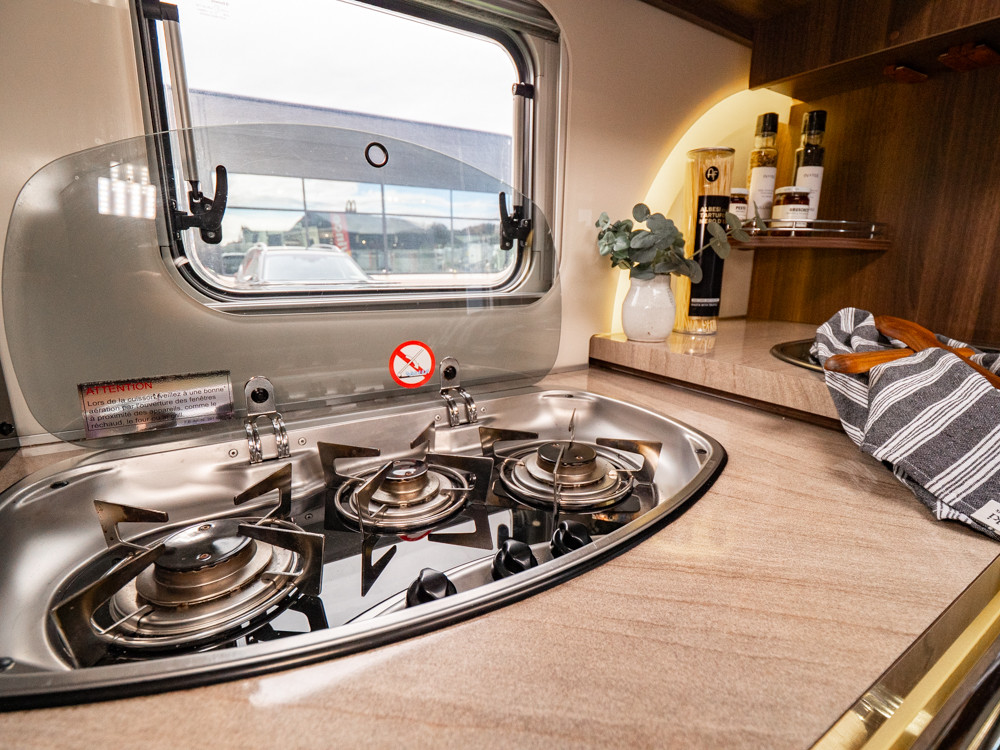 Bürstner-ELEGANCE *Queenbädd *3500kg *Solcell-(2010)-2992648