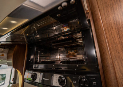 Bürstner-ELEGANCE *Queenbädd *3500kg *Solcell-(2010)-2992649