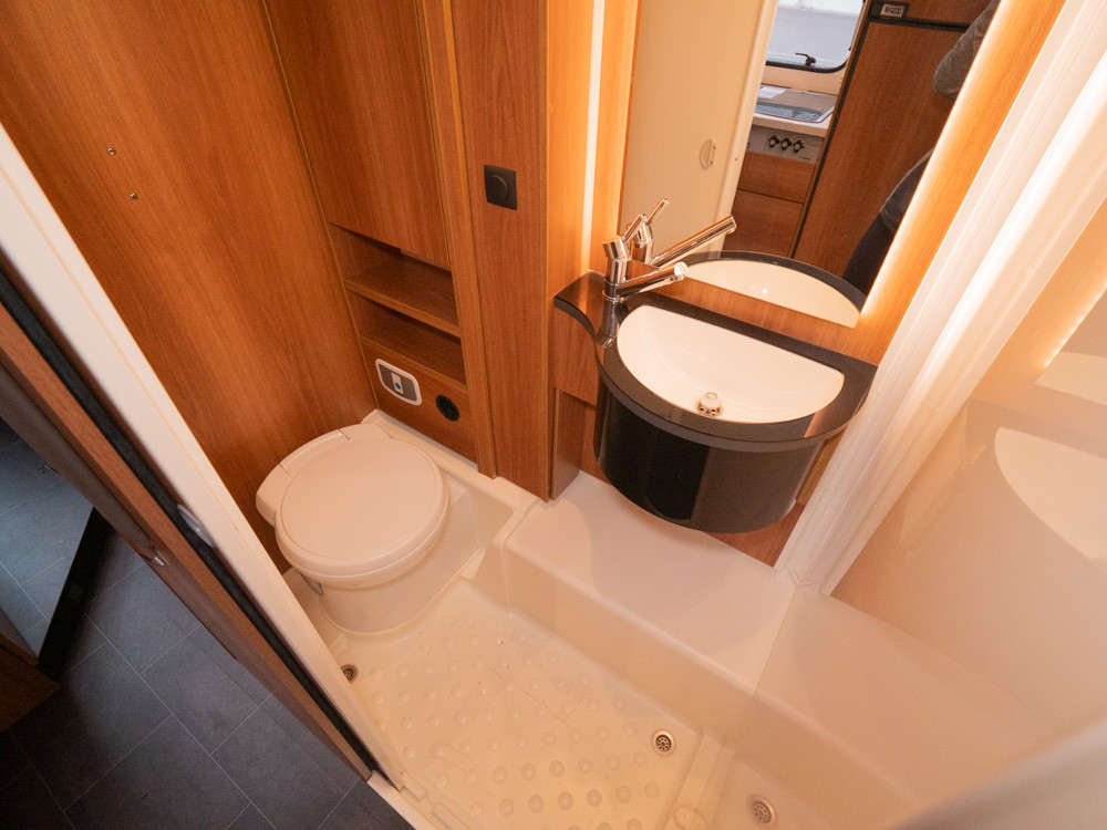 Dethleffs-MAGIC EDITION T *Solcell *B-körkort *Queenbed-(2015)-2985471