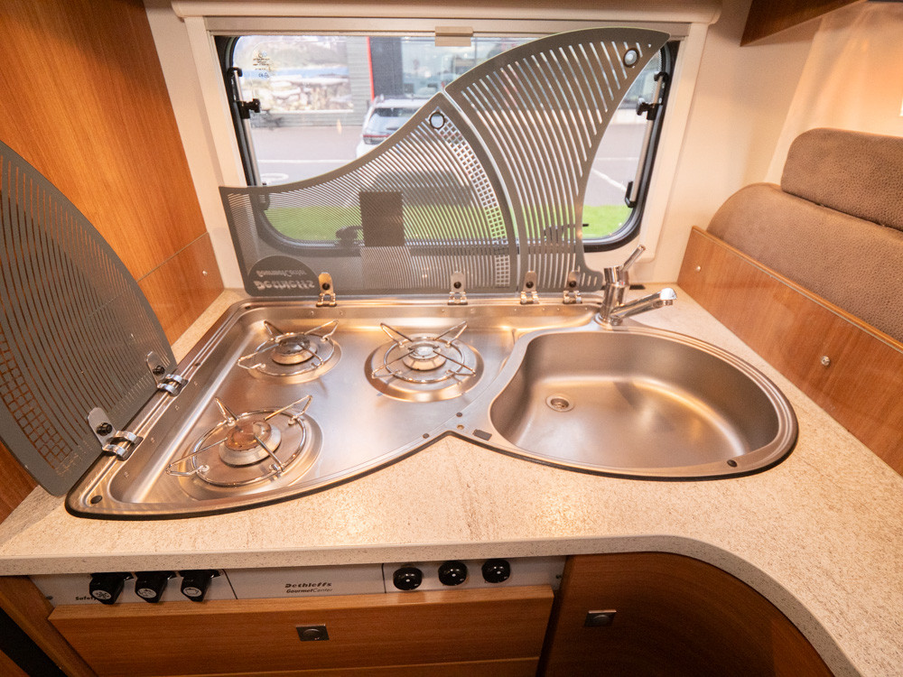 Dethleffs-MAGIC EDITION T *Solcell *B-körkort *Queenbed-(2015)-2985461