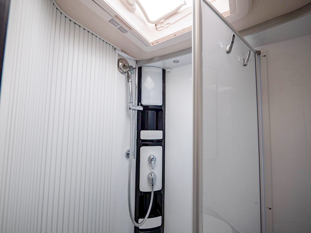 Hobby-T65 GE *Automat *Långbäddar *Solcell-(2021)-2985537