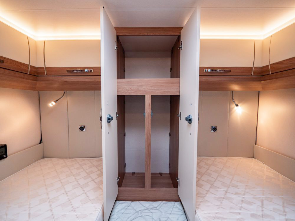 Hobby-T65 GE *Automat *Långbäddar *Solcell-(2021)-2985533