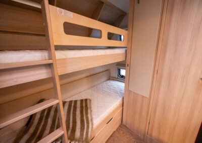 Hobby-HOBBY 490KMF DELUXEEDI *Barnkammare *Truma-(2021)-3001541