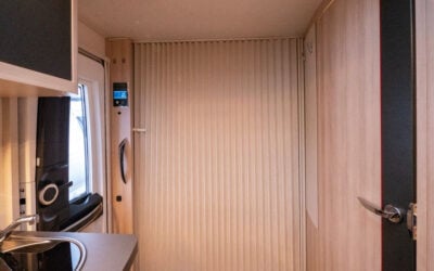 Hobby-HOBBY 490KMF DELUXEEDI *Barnkammare *Truma-(2021)-3001542