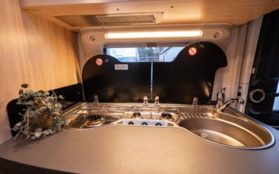 Hobby-HOBBY 490KMF DELUXEEDI *Barnkammare *Truma-(2021)-3001536