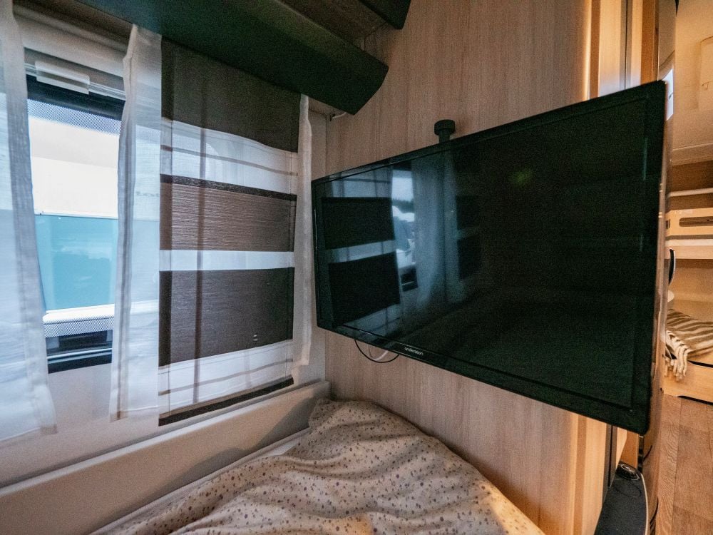 Hobby-HOBBY 490KMF DELUXEEDI *Barnkammare *Truma-(2021)-3001539