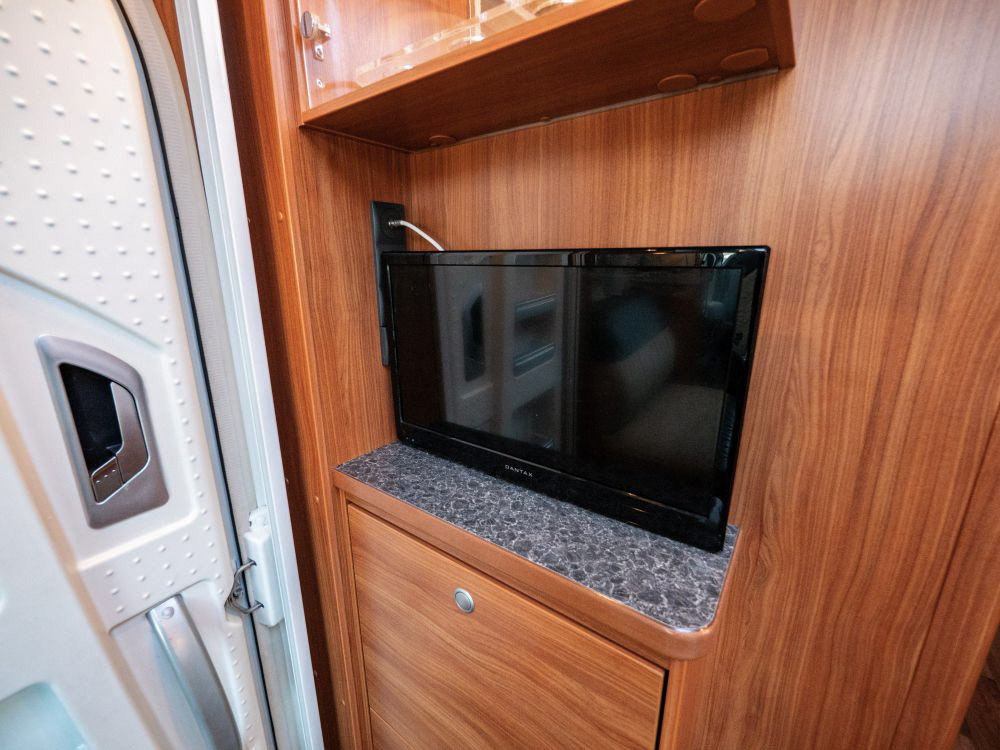 Dethleffs-MAGIC EDITION BM T 001 *Långbäddar *Solcell *Alde-(2010)-3000377