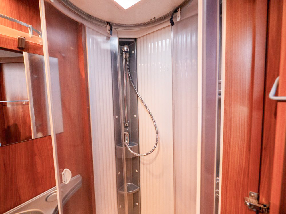 Dethleffs-MAGIC EDITION BM T 001 *Långbäddar *Solcell *Alde-(2010)-3000380