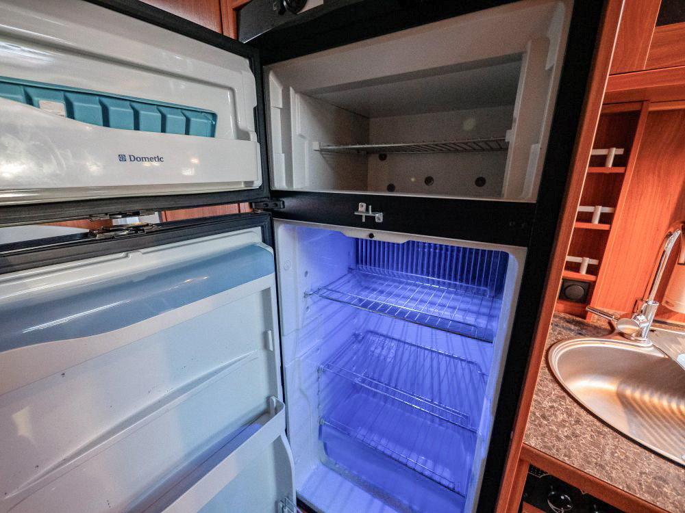 Dethleffs-MAGIC EDITION BM T 001 *Långbäddar *Solcell *Alde-(2010)-3000373