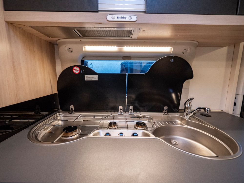 Hobby-650 KMFE DE LUXE EDI *Barnkammare *Alde-(2018)-3006967