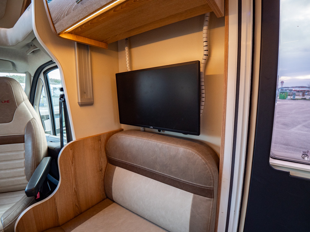 Giottiline-T 37 *B-körkort *Långbäddar *Taksäng-(2021)-2995392