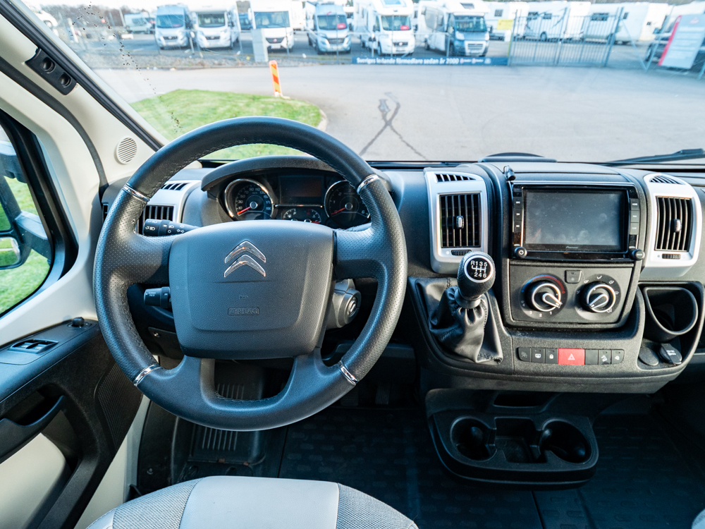 Bürstner-Lyseo 727 *Långbädd *Taksäng *Truma-(2020)