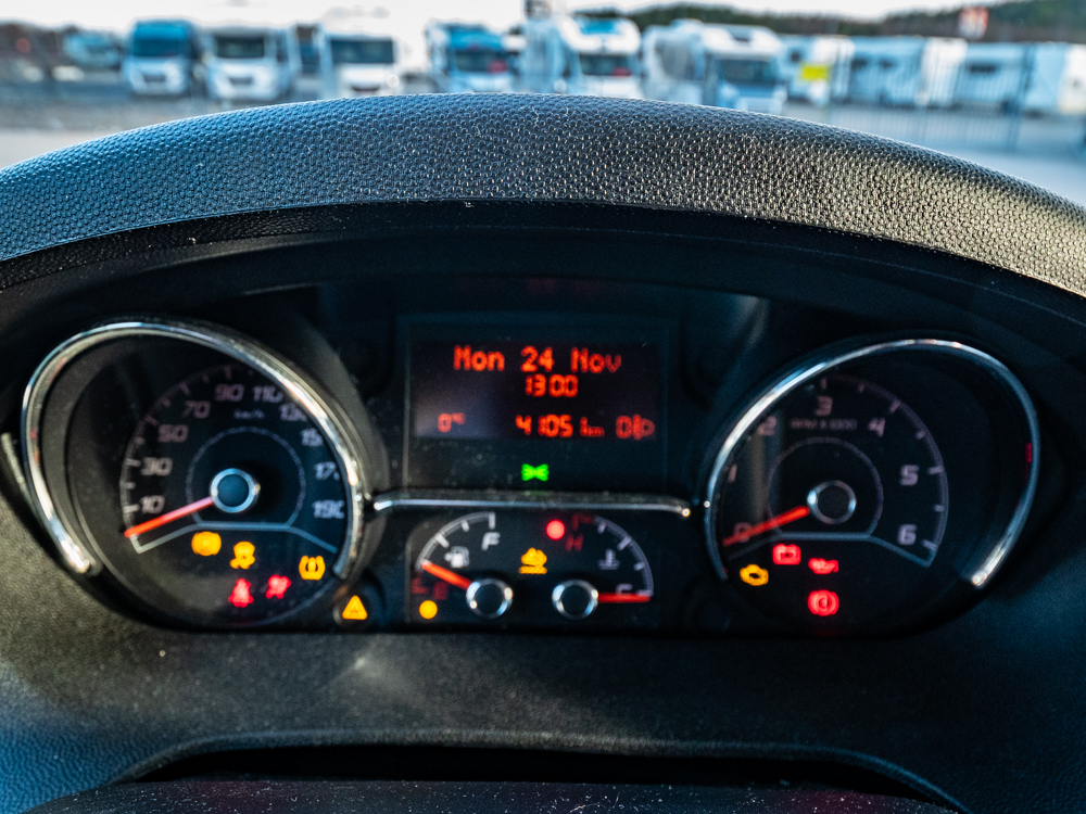 Bürstner-Lyseo 727 *Långbädd *Taksäng *Truma-(2020)