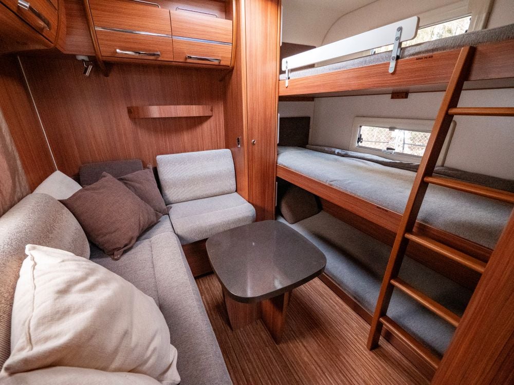 Adria-ALPINA 743 UK *Barnkammare *Alde-(2010)