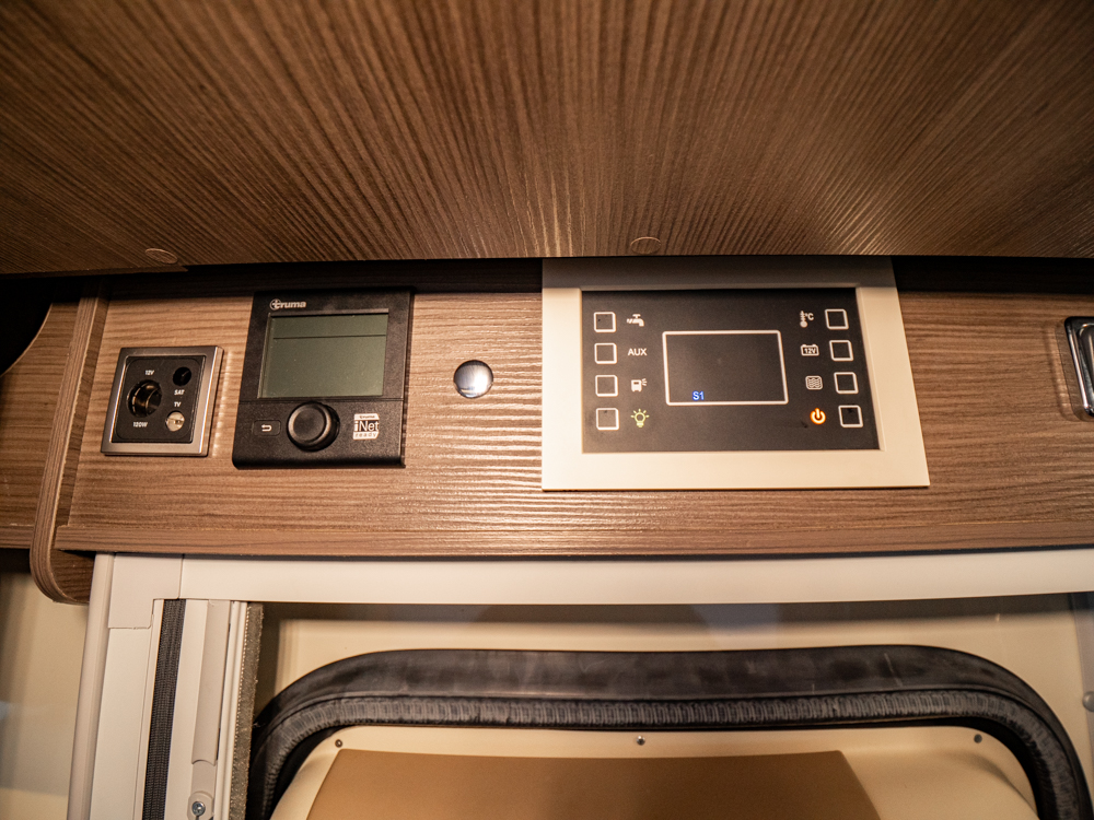 McLouis-MC4-73 *Långbäddar *Taksäng *Solcell-(2016)