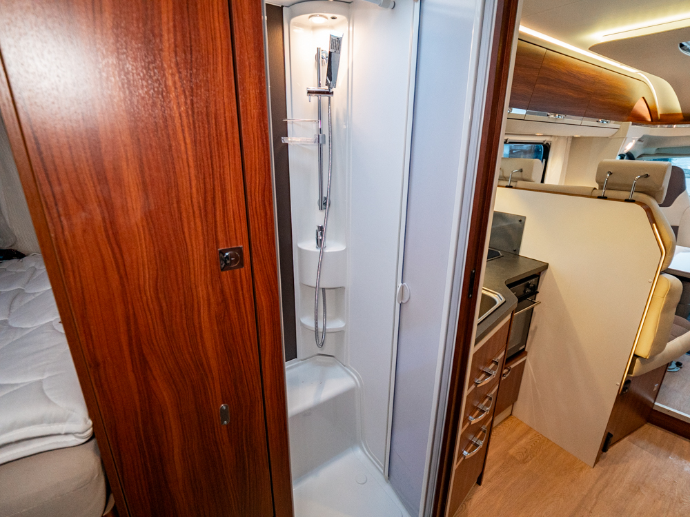 Adria-CORAL S 670 SL Platinum *Långbäddar-(2017)