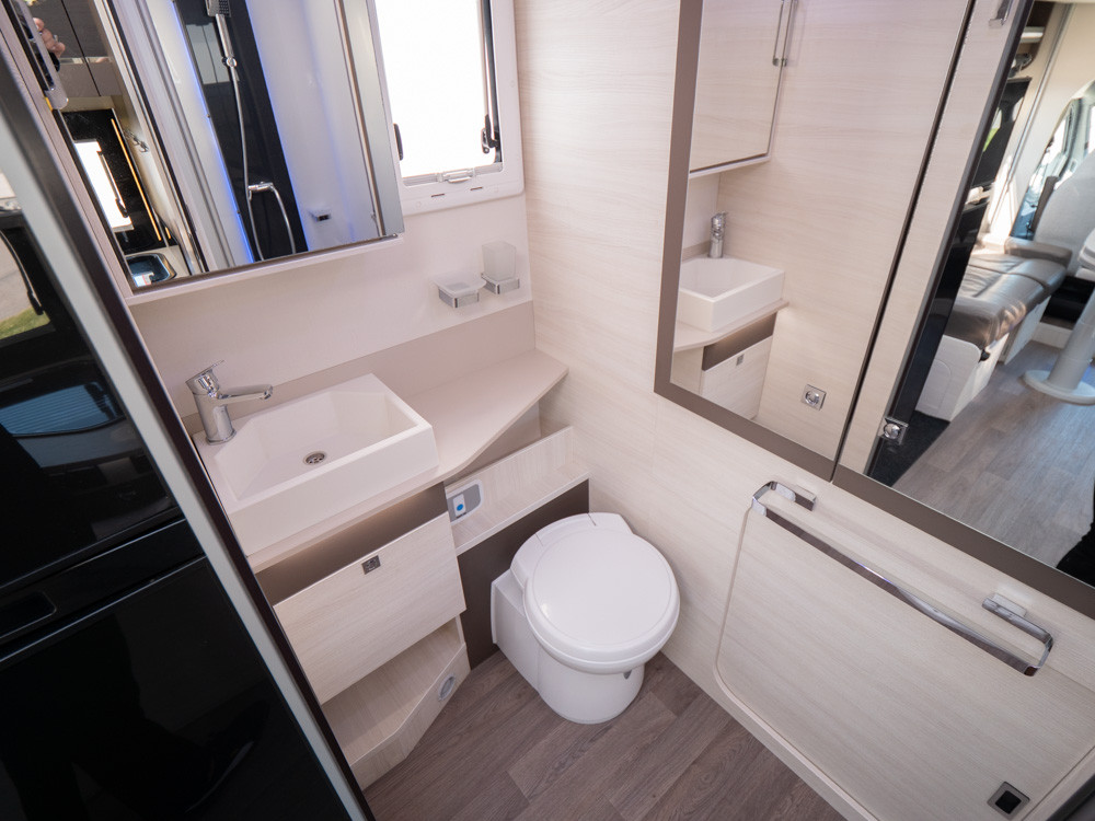 Chausson-630 WELCOME PREMIUM FORD *Solcell *Taksäng-(2019)-3020955