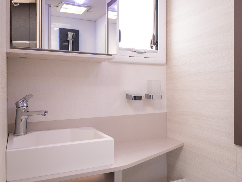 Chausson-630 WELCOME PREMIUM FORD *Solcell *Taksäng-(2019)-3020956