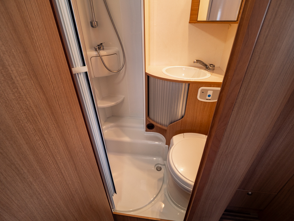 Sun Living-LIDO M 45 SL *Långbäddar *Truma-(2017)