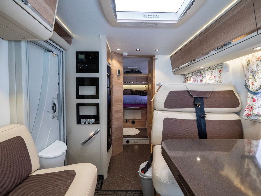 Adria-CORAL S 690SC *Queenbed *Solcell-(2013)-3019423