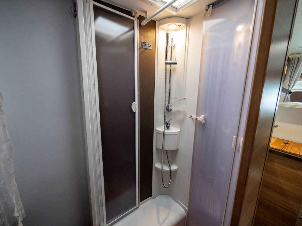 Adria-CORAL S 690SC *Queenbed *Solcell-(2013)-3019433