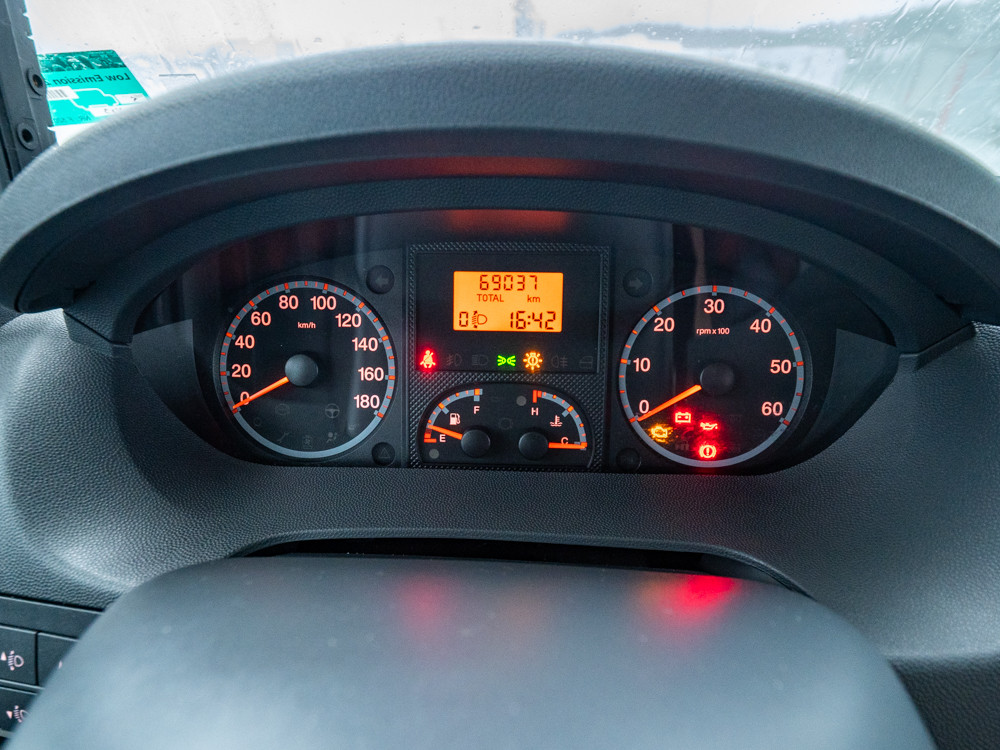 McLouis-P 700 Tandy 650 *Truma *Dubbelbädd-(2011)-3022924