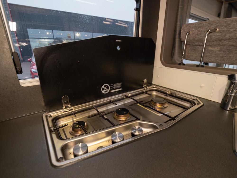 Adria-SONIC I 700 SLT *Långbäddar *Automat *ALDE-(2018)-3020924