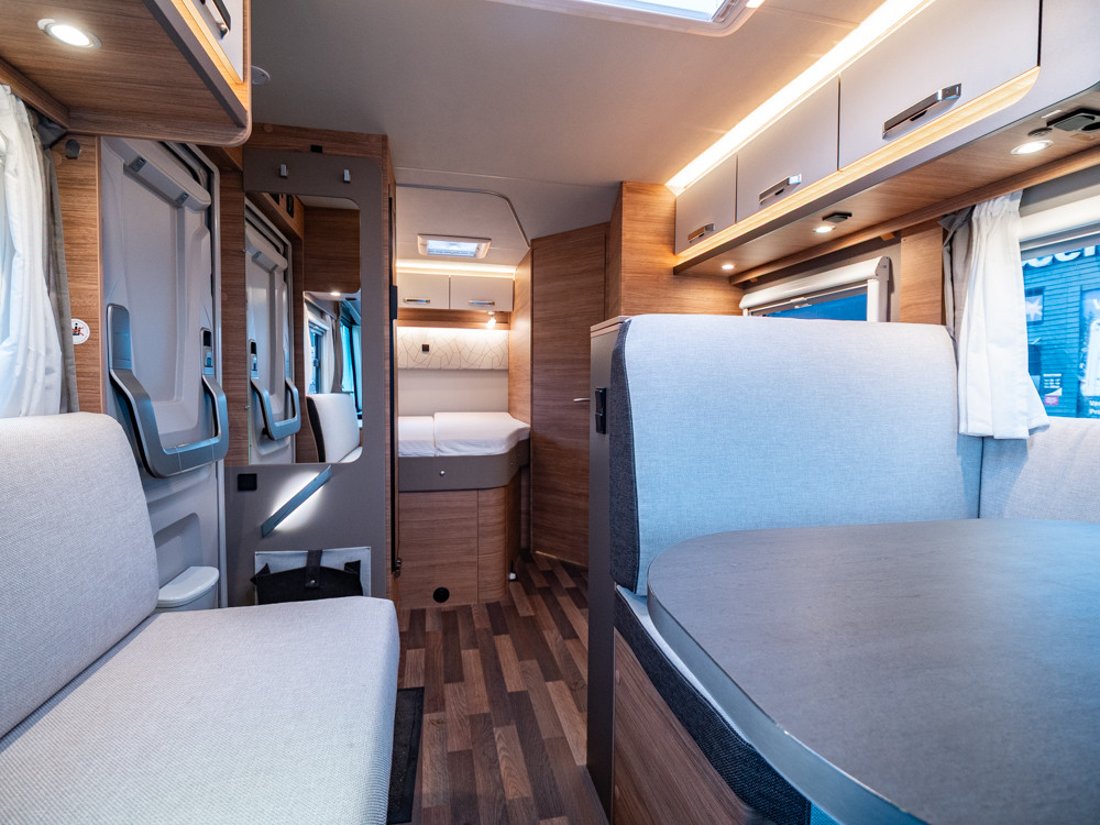 Weinsberg-Caracore 650 MF *Automat *3500kg *Solcell-(2021)-3018021