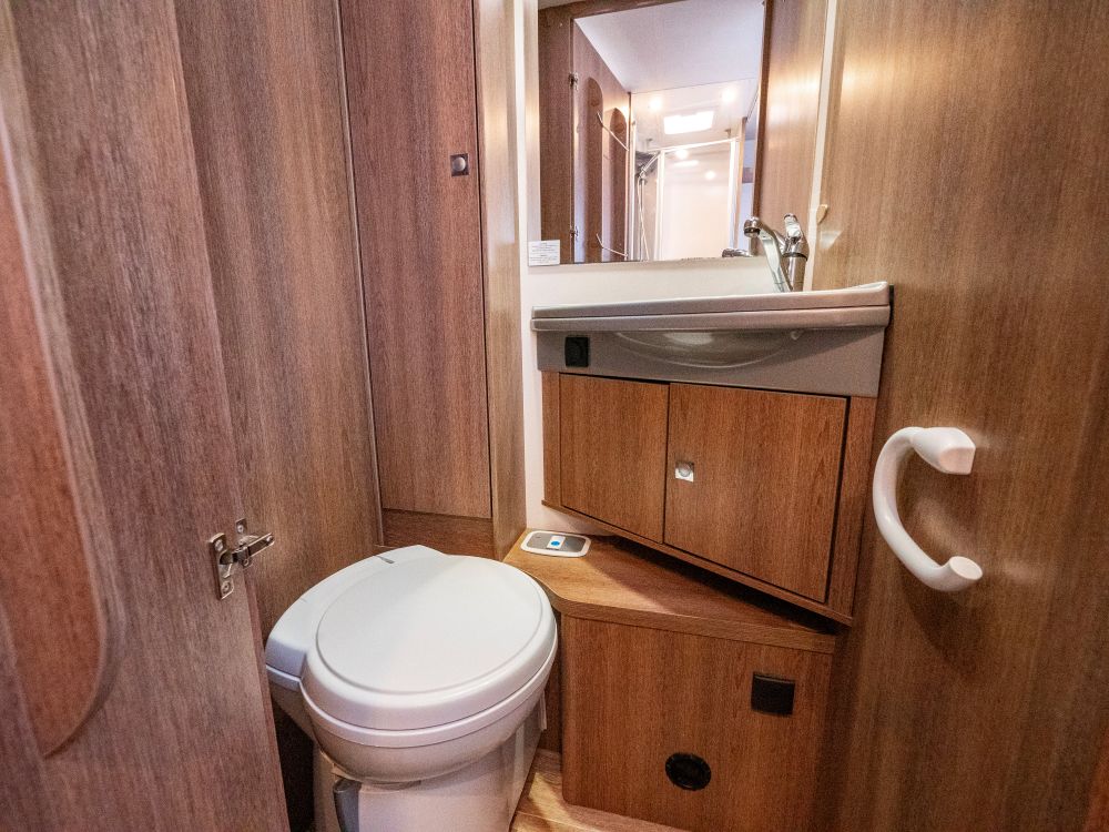 Dethleffs-TREND T 7057 *Långbäddar *Solcell-(2016)